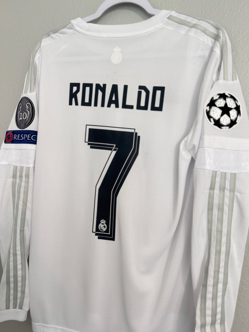Real Madrid 2016 Ronaldo UCL final white long sleeve jersey - Picture 5 of 5
